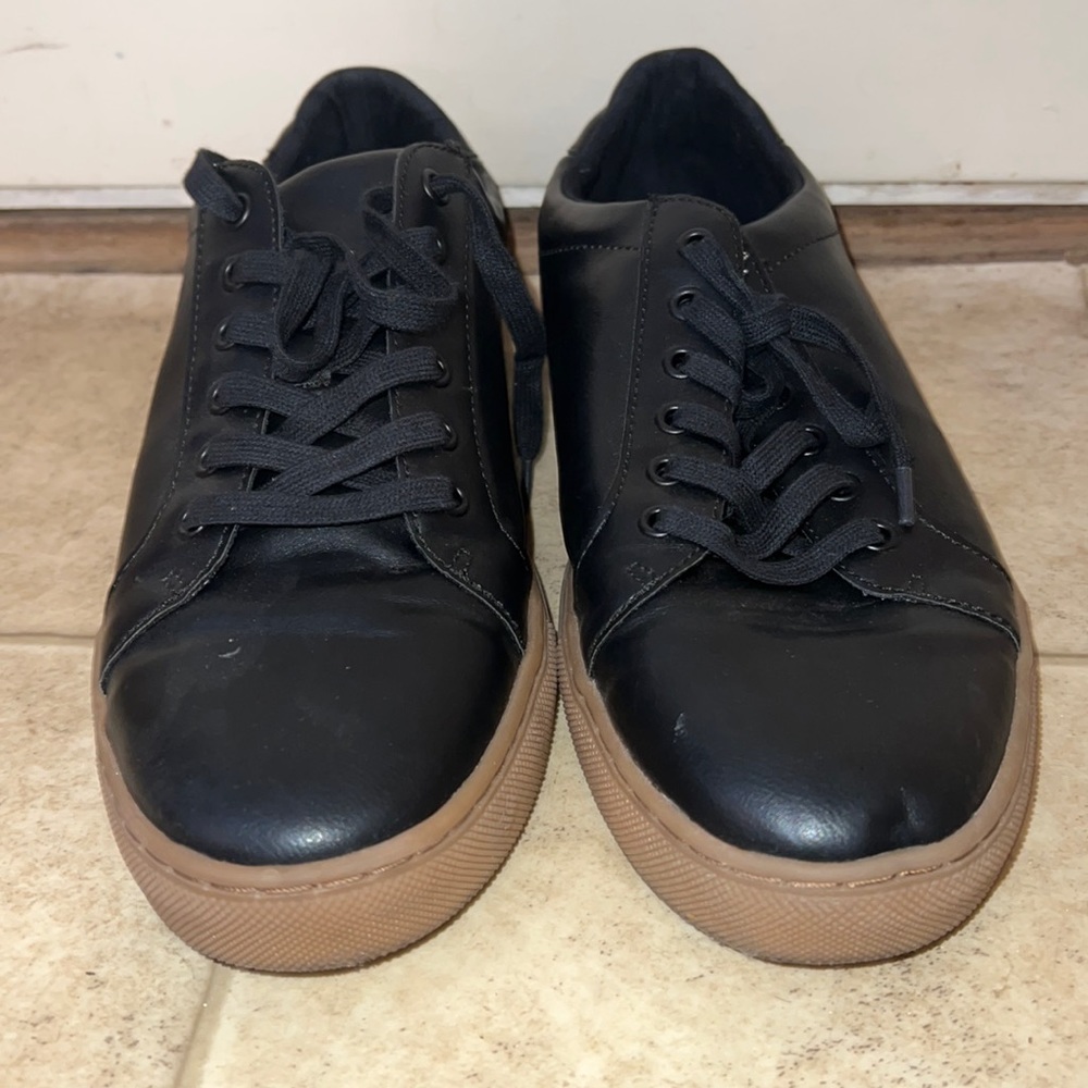 Banana republic sneaker